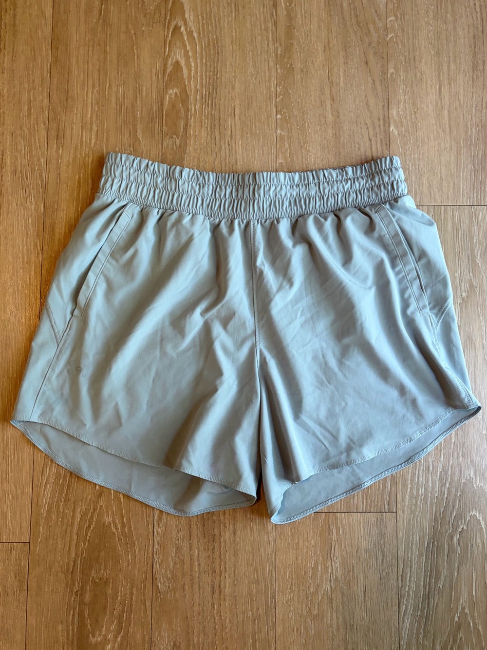 Under Armour Light Grey-Blue Athletic Shorts w/ Elastic Waist